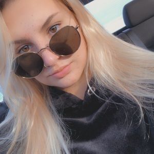 Meet your Posher, Janaya